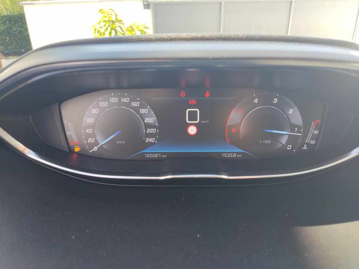 peugeot-3008-1-5-bluehdi-2019-diesel-1499cc