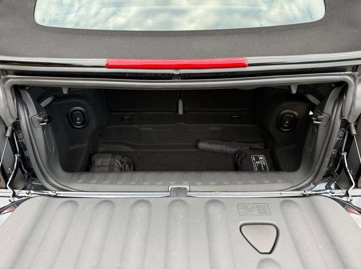 mini-cabrio-2024-gasolina-1998cc