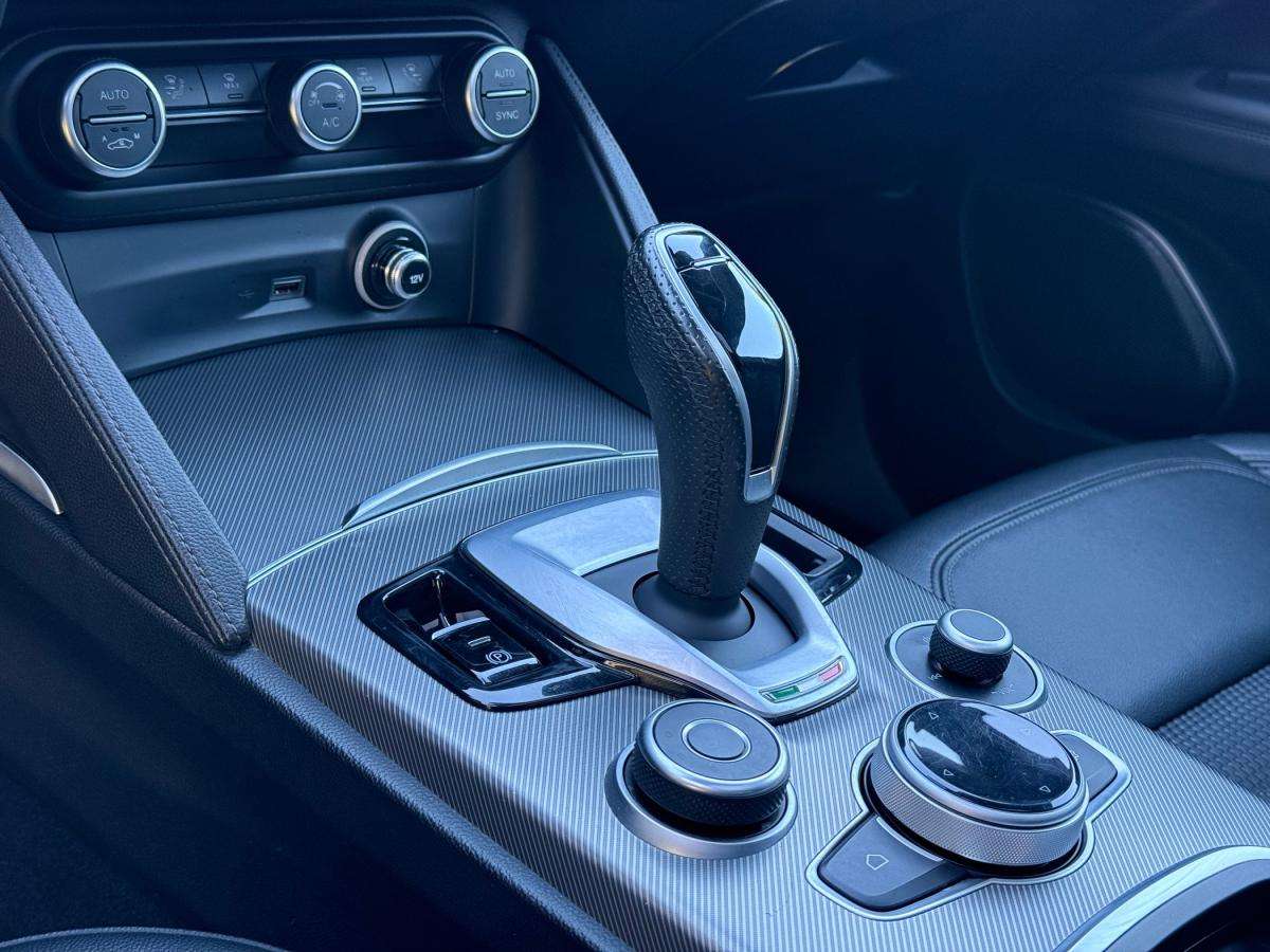 alfa-romeo-stelvio-2022-diesel-2143cc