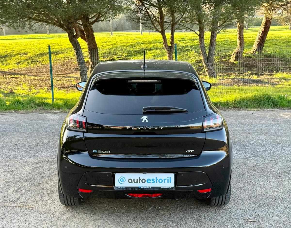 peugeot-208-2023-eletrico-500cc