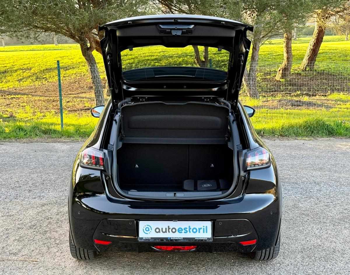 peugeot-208-2023-eletrico-500cc