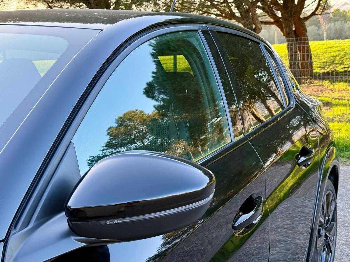peugeot-208-2023-eletrico-500cc