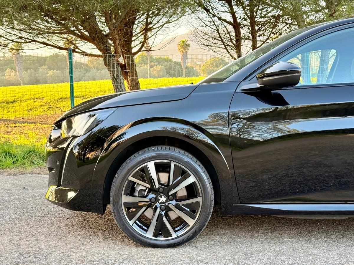 peugeot-208-2023-eletrico-500cc