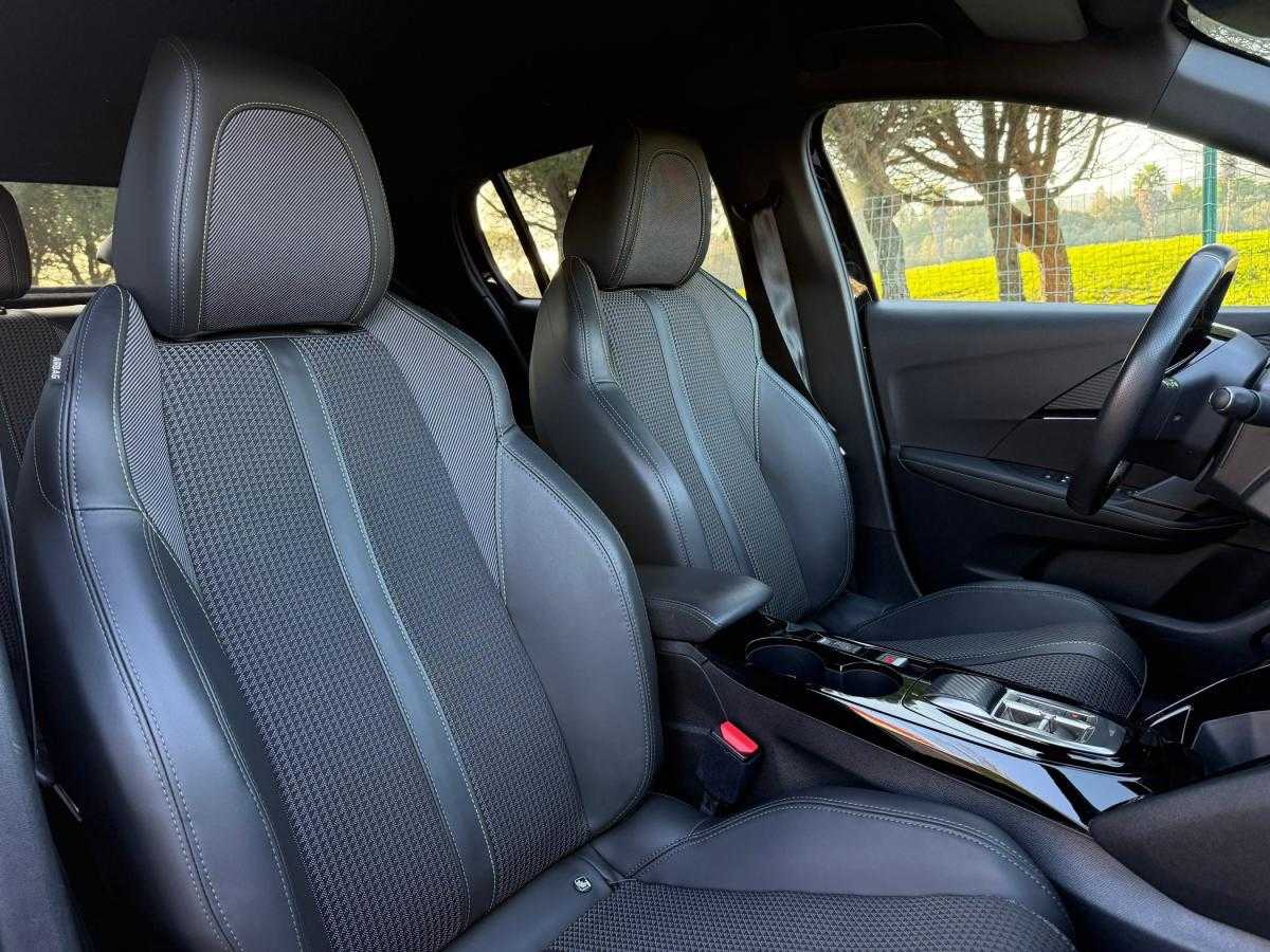 peugeot-208-2023-eletrico-500cc
