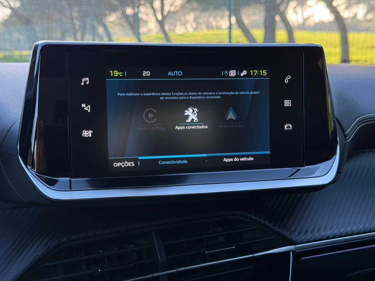 peugeot-208-2023-eletrico-500cc