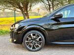 peugeot-208-2023-eletrico-500cc