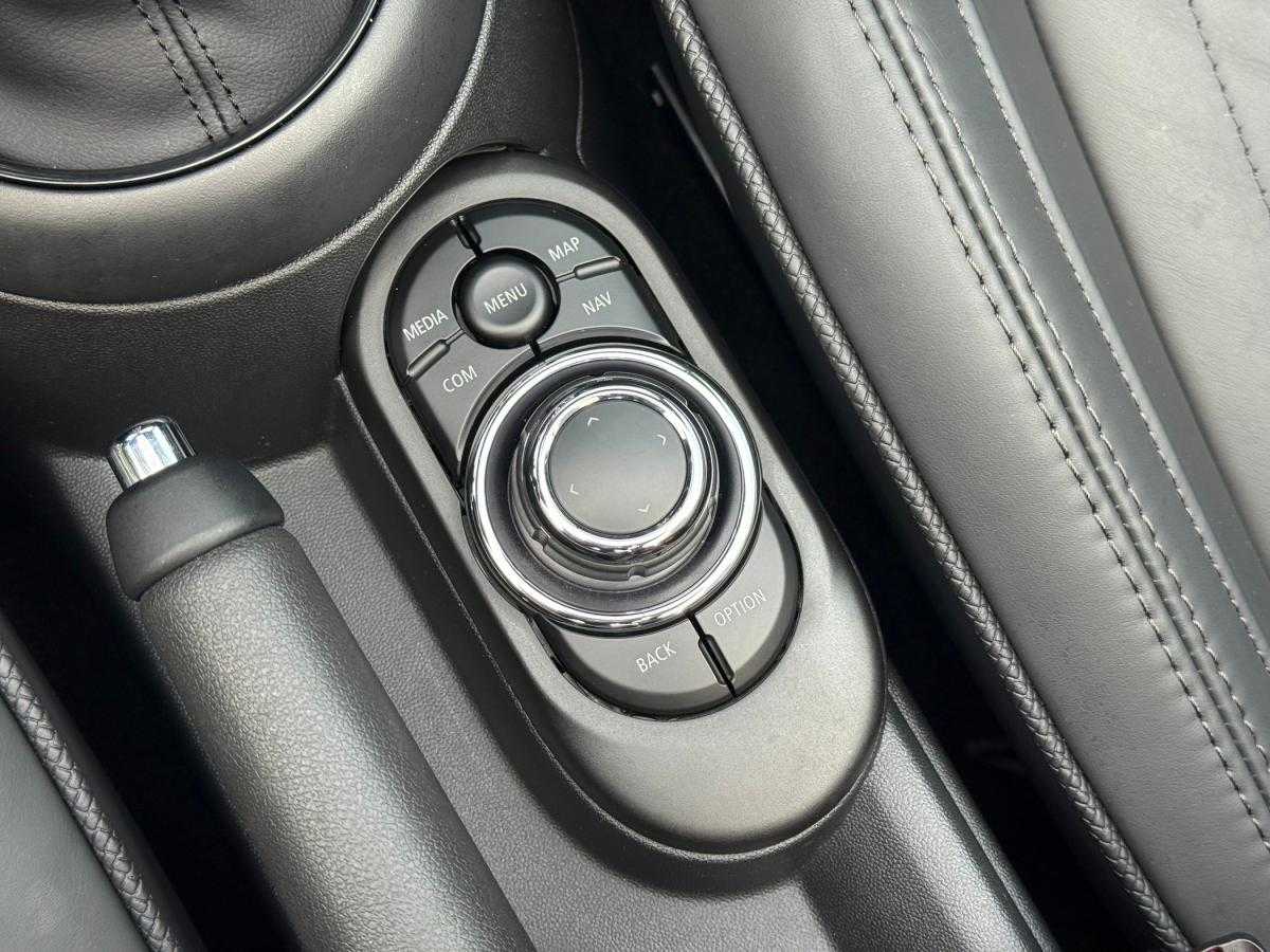 mini-cabrio-2022-gasolina-1998cc