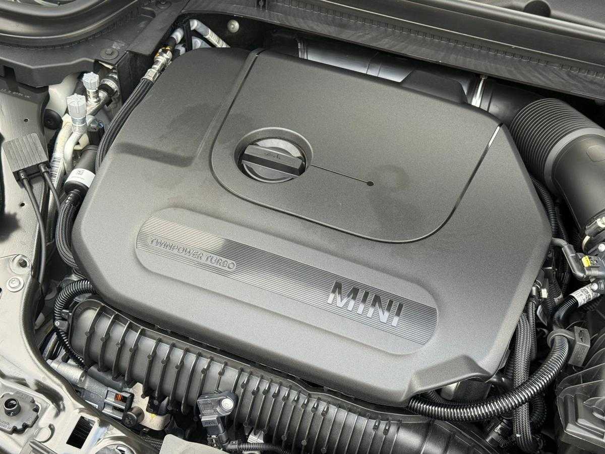 mini-cabrio-2022-gasolina-1998cc