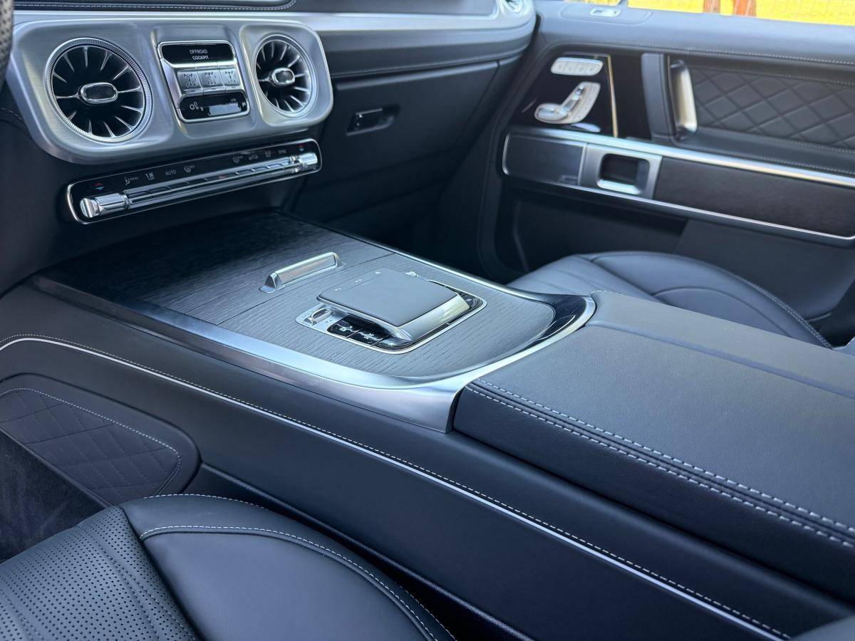mercedes-benz-classe-g-2025-gasolina-3982cc