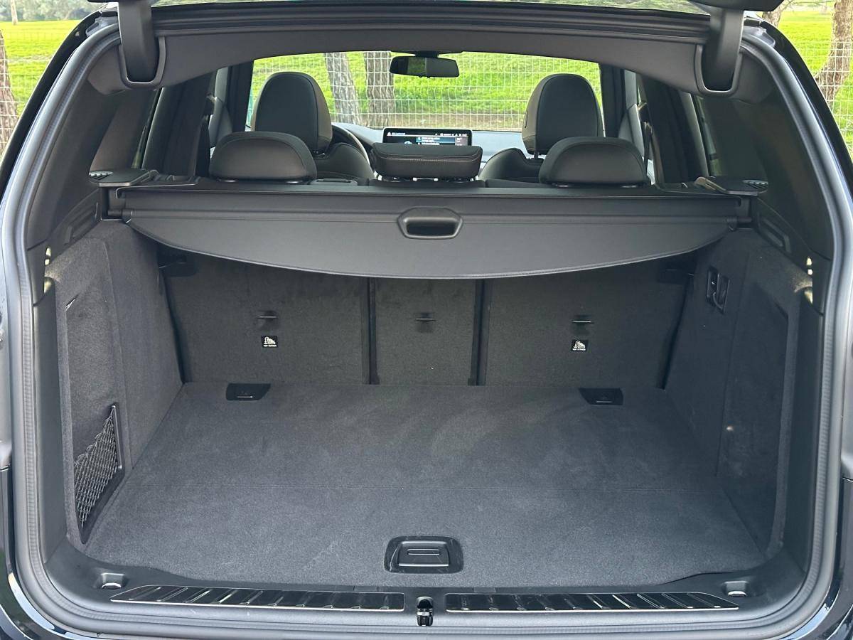 bmw-ix3-2023-eletrico-500cc