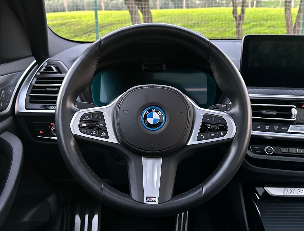 bmw-ix3-2023-eletrico-500cc