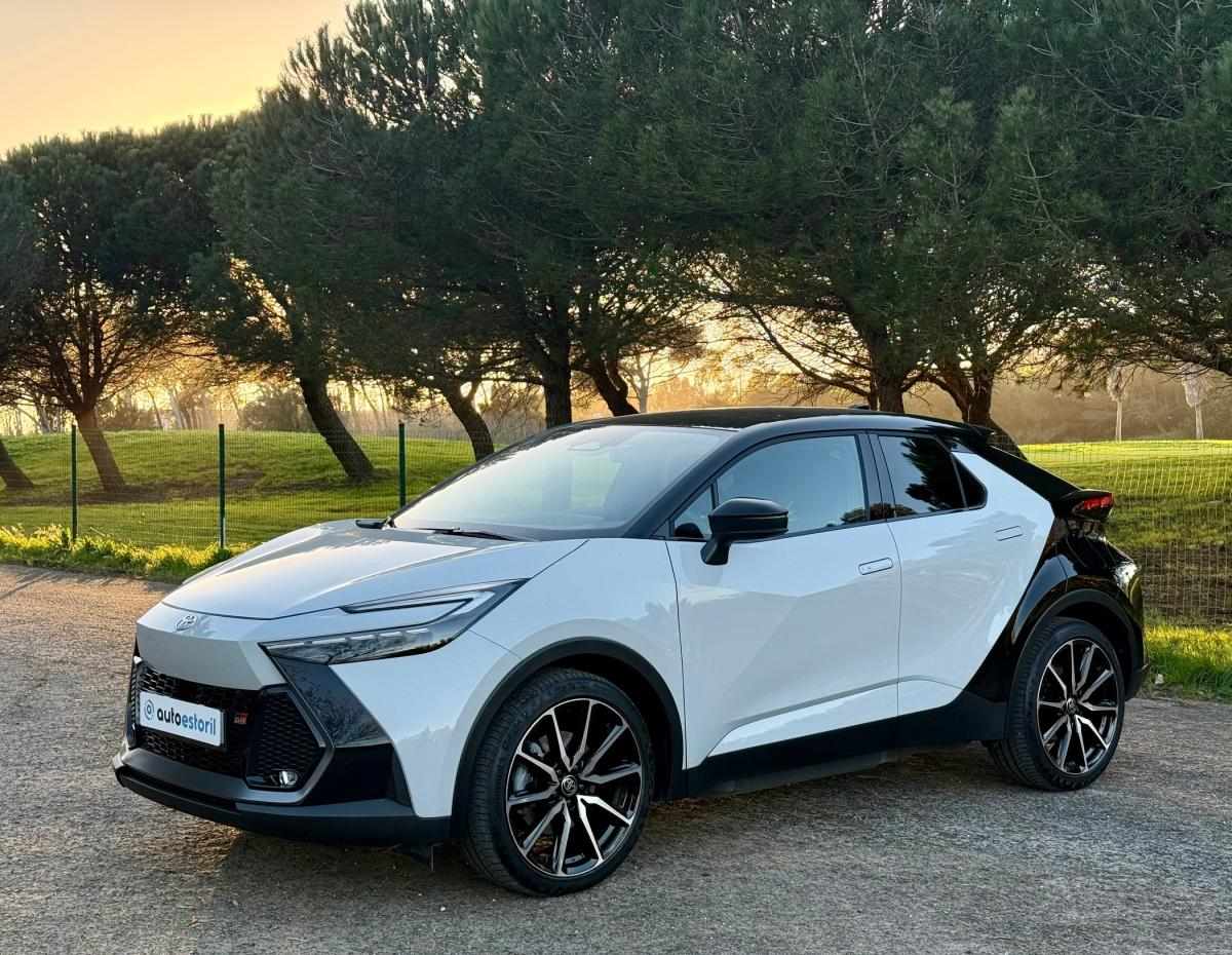 toyota-c-hr-2025-hibrido-a-gasolina-1987cc