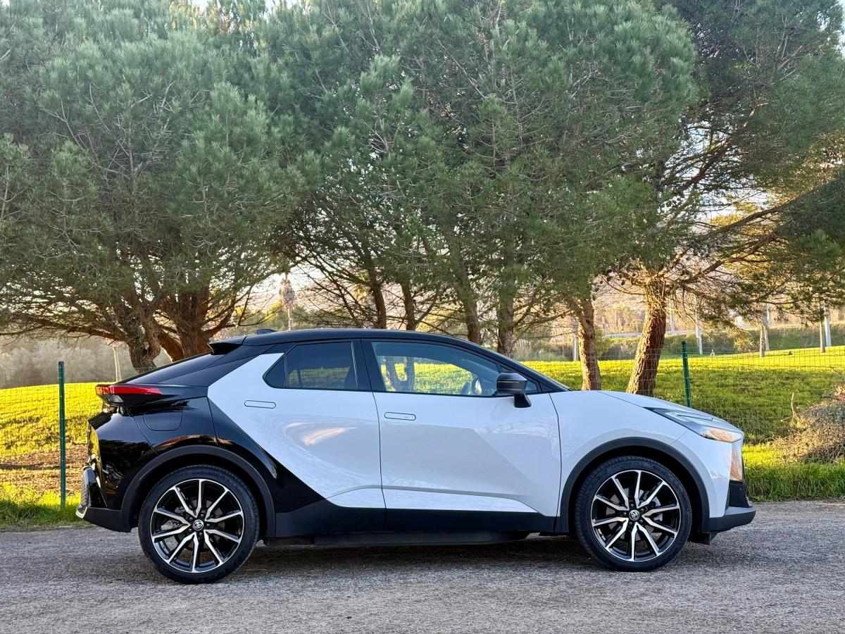 toyota-c-hr-2025-hibrido-a-gasolina-1987cc