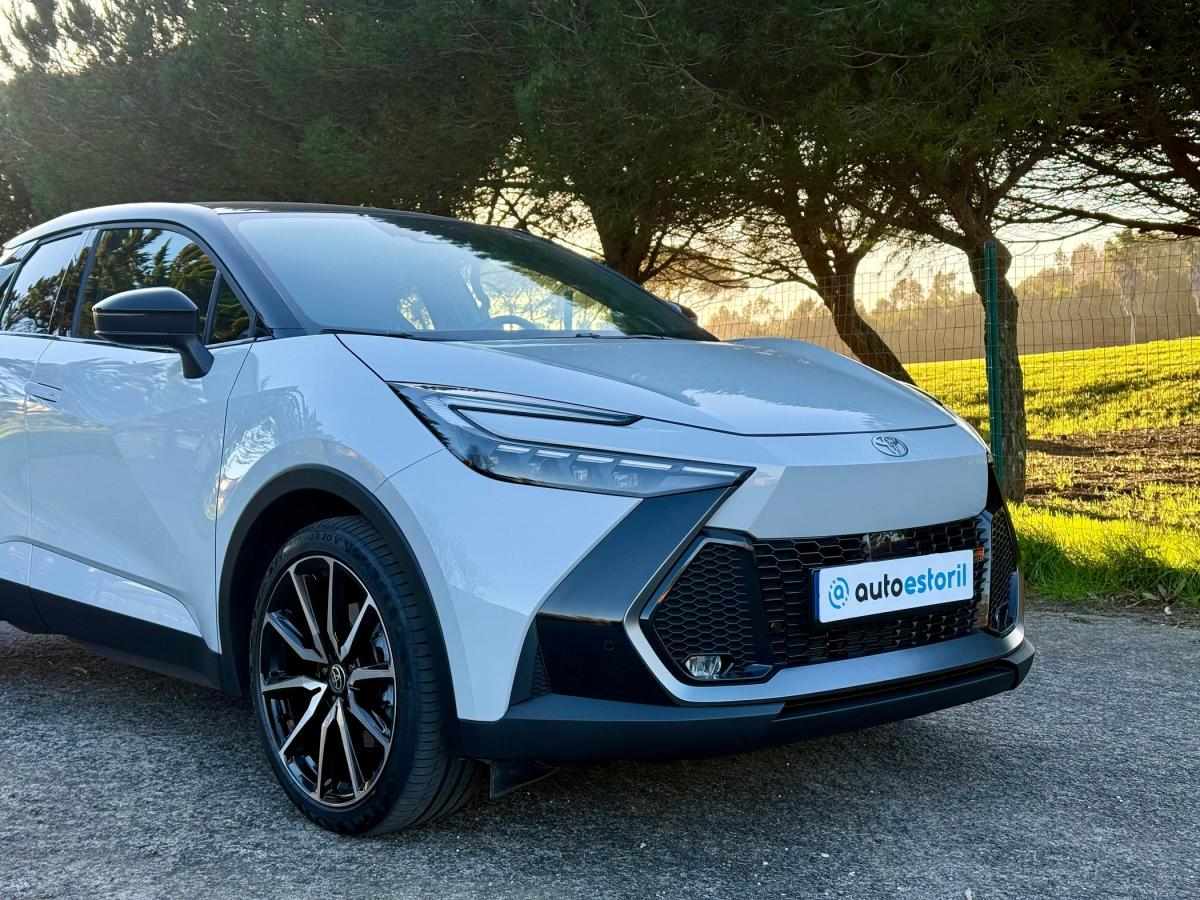 toyota-c-hr-2025-hibrido-a-gasolina-1987cc