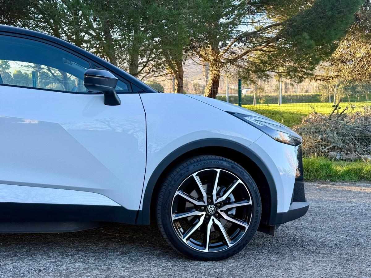 toyota-c-hr-2025-hibrido-a-gasolina-1987cc