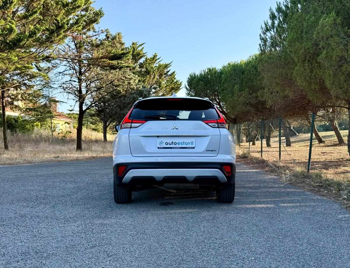 mitsubishi-eclipse-cross-2021-hibrido-a-gasolina-2360cc