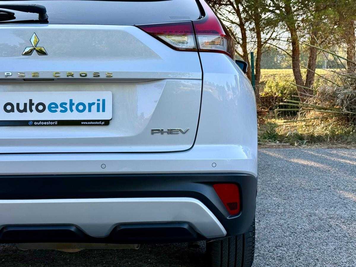 mitsubishi-eclipse-cross-2021-hibrido-a-gasolina-2360cc
