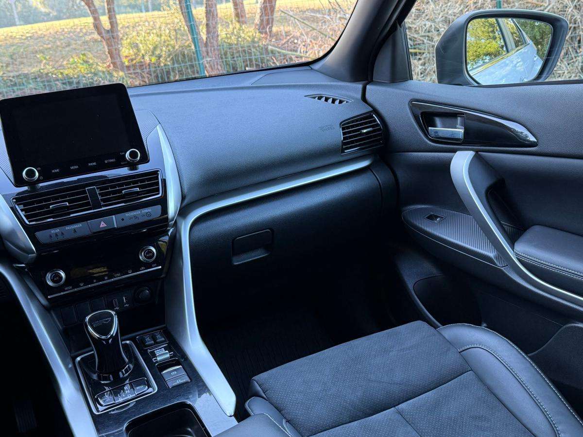 mitsubishi-eclipse-cross-2021-hibrido-a-gasolina-2360cc