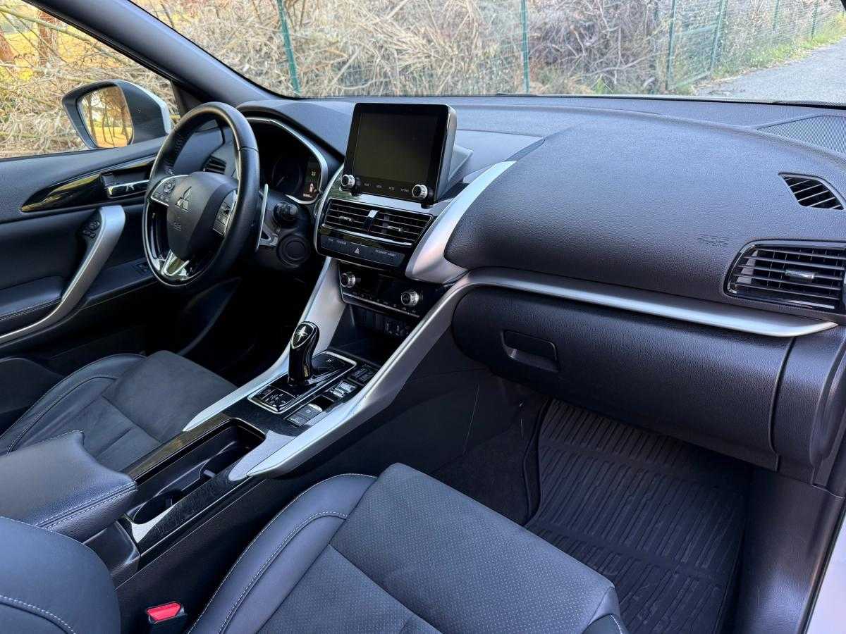 mitsubishi-eclipse-cross-2021-hibrido-a-gasolina-2360cc