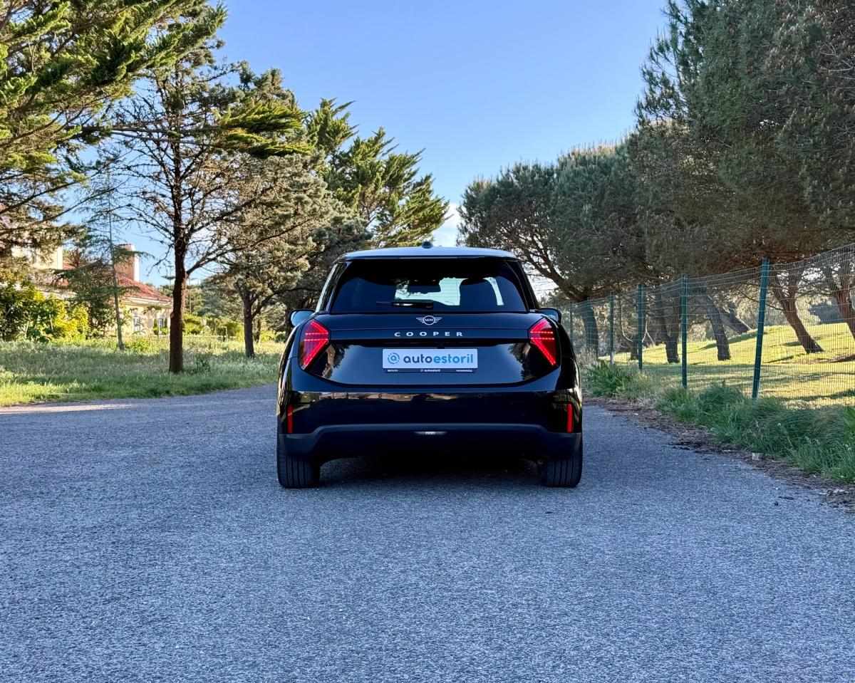 mini-cooper-2024-eletrico-500cc