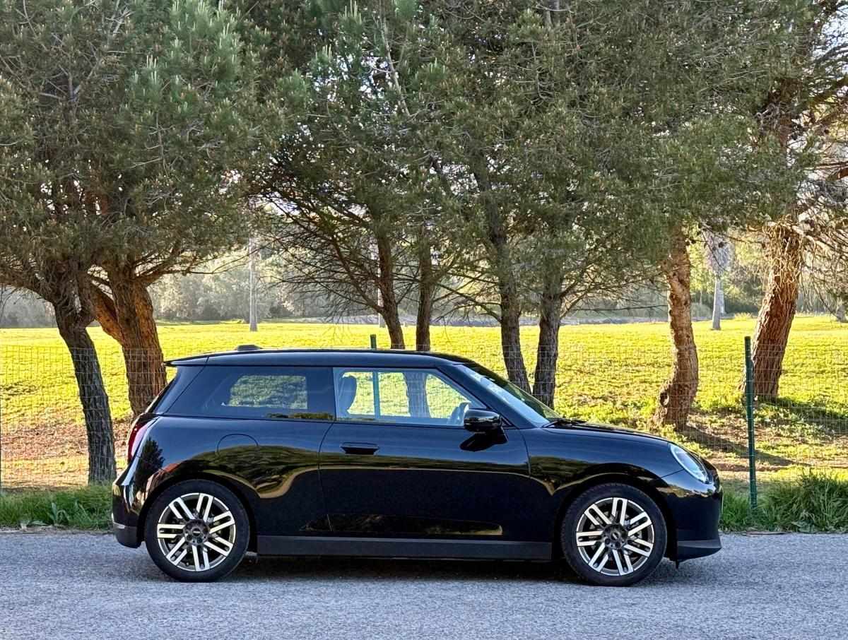 mini-cooper-2024-eletrico-500cc