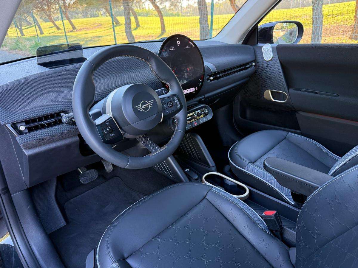 mini-cooper-2024-eletrico-500cc