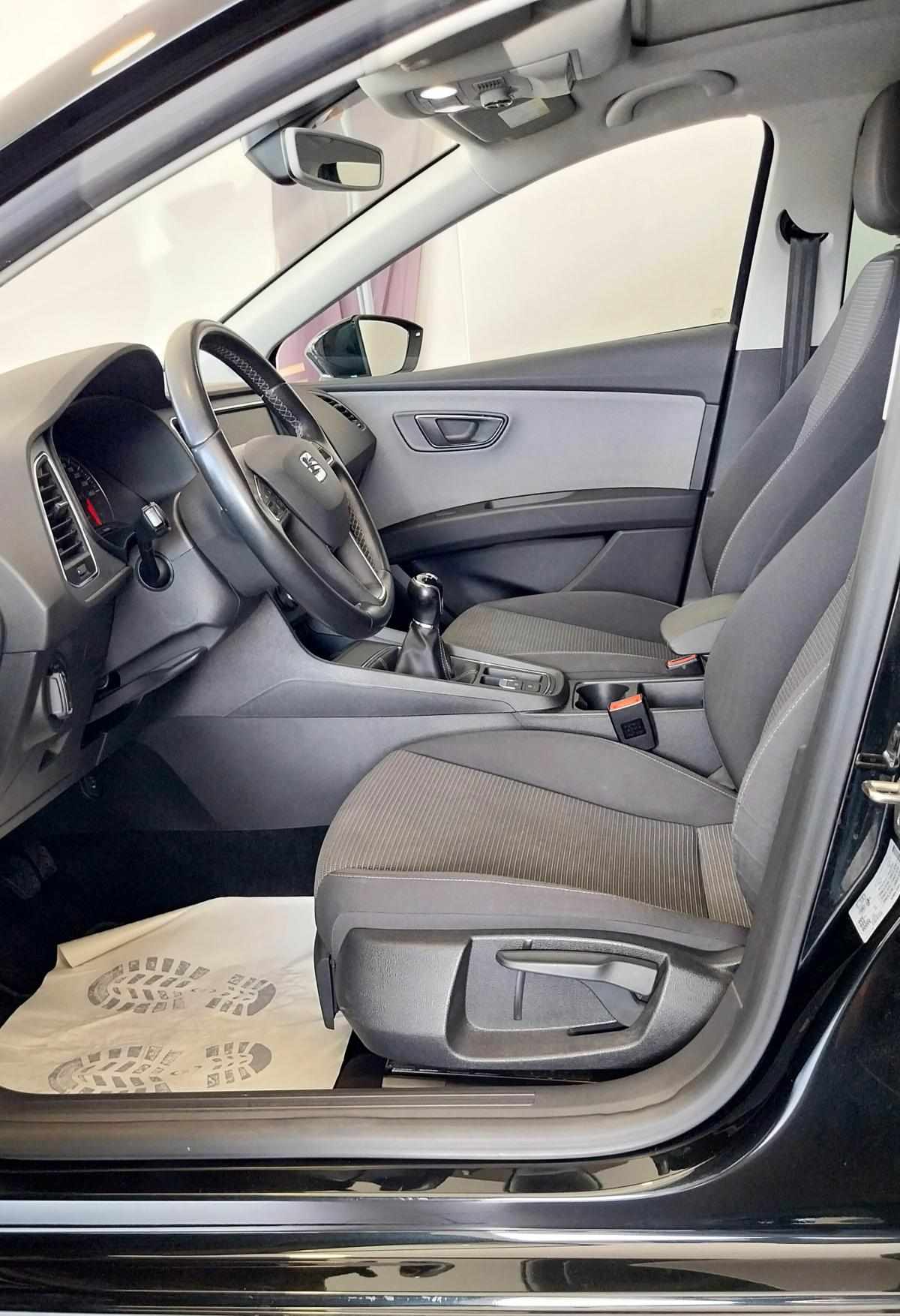 seat-leon-1-6-tdi-2019-diesel-1598cc