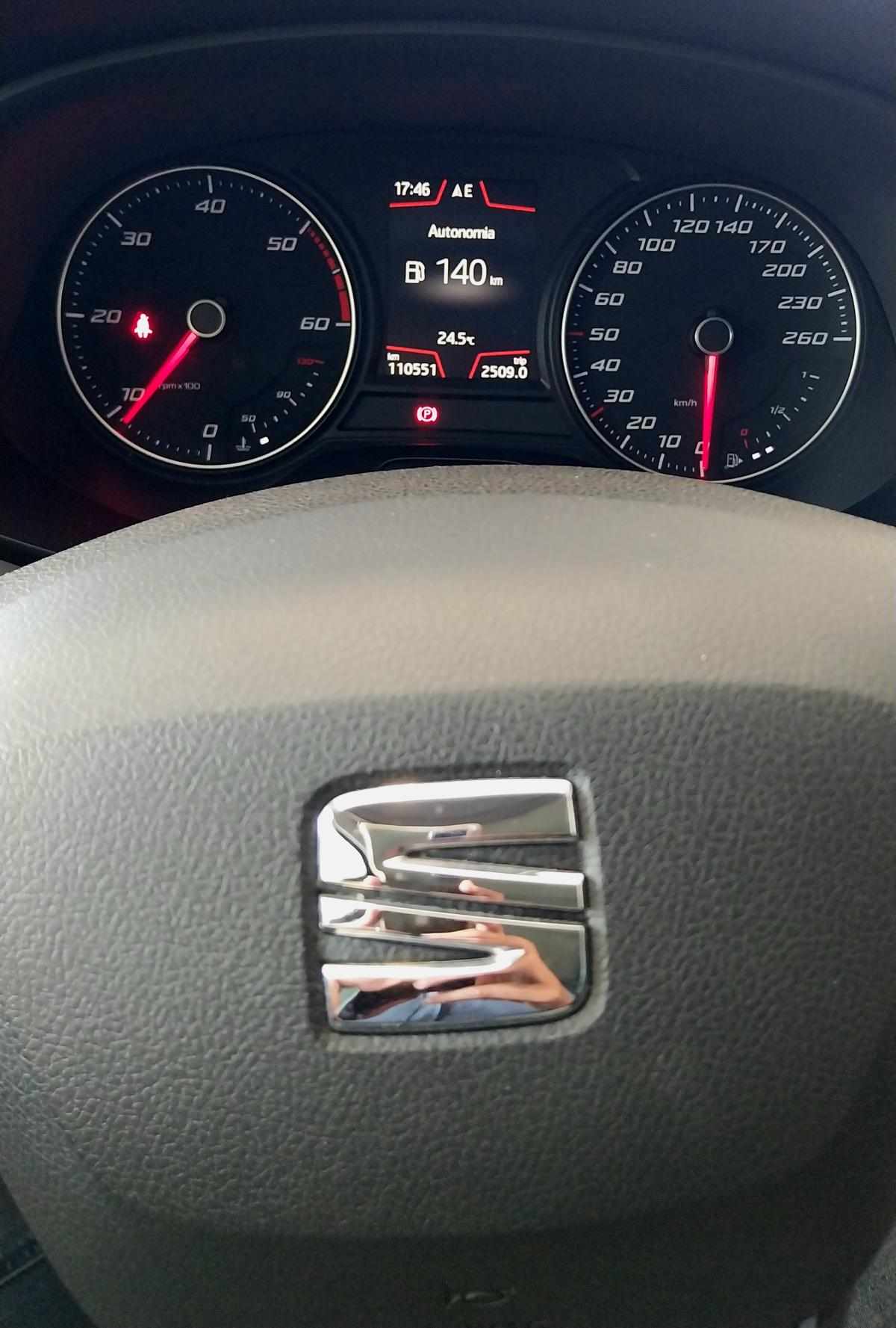 seat-leon-1-6-tdi-2019-diesel-1598cc