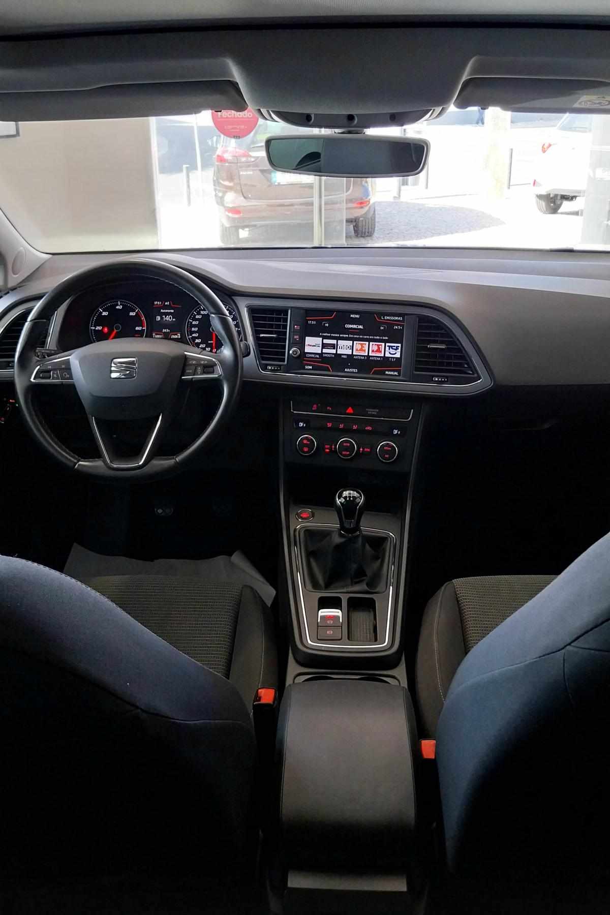 seat-leon-1-6-tdi-2019-diesel-1598cc