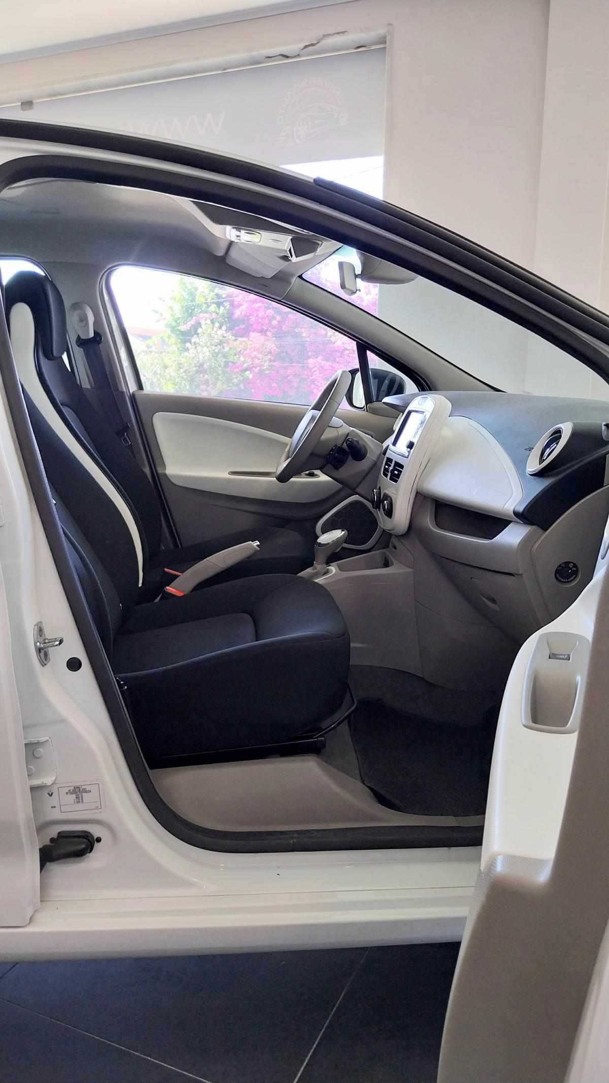 renault-zoe-r90-41-kwh-2019-eletrico
