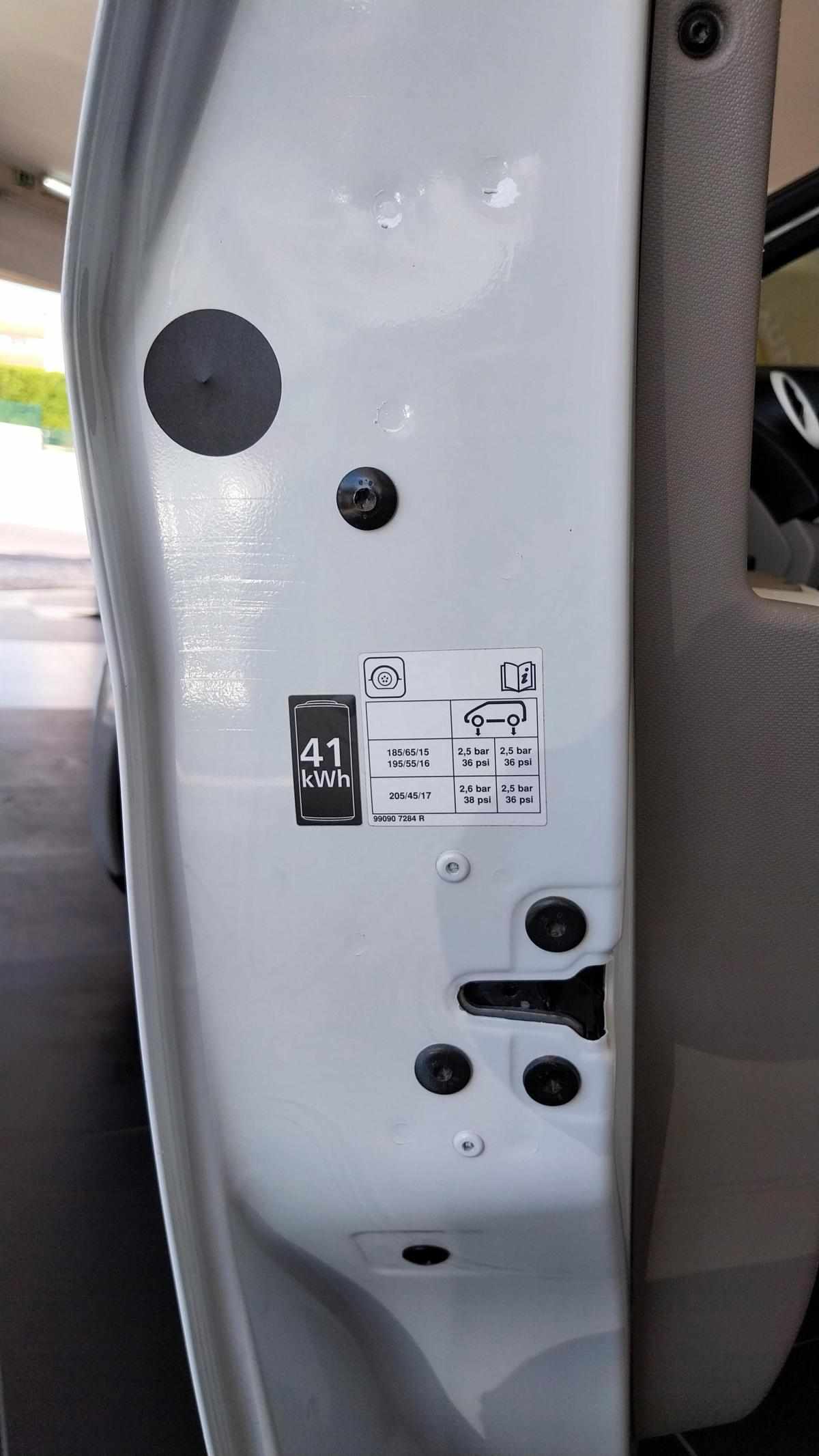renault-zoe-r90-41-kwh-2019-eletrico