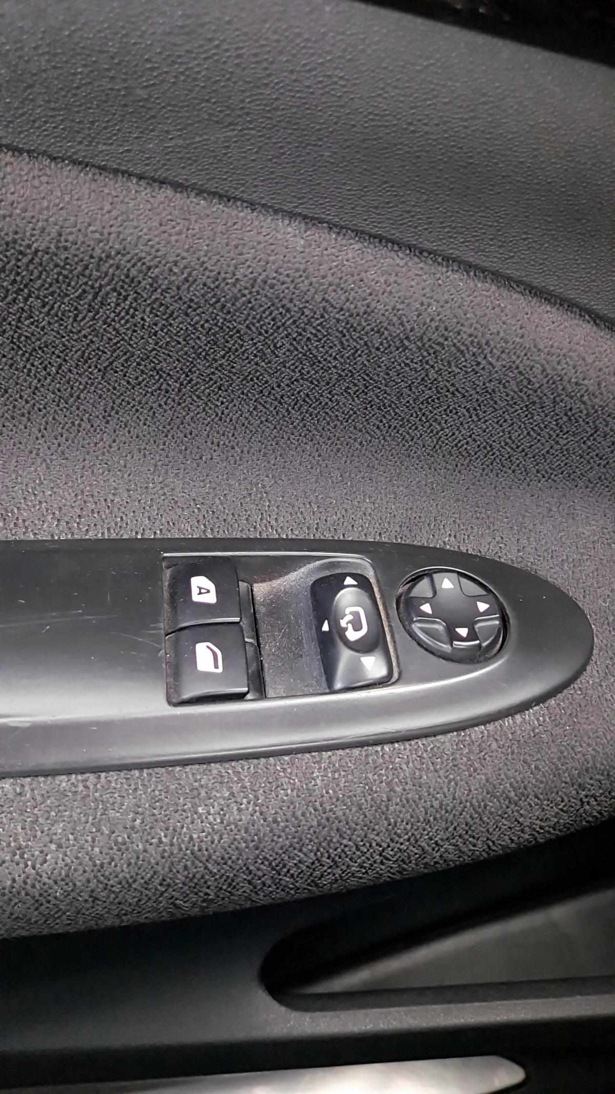 citroen-ds3-1-6-hdi-2011-diesel-1560cc