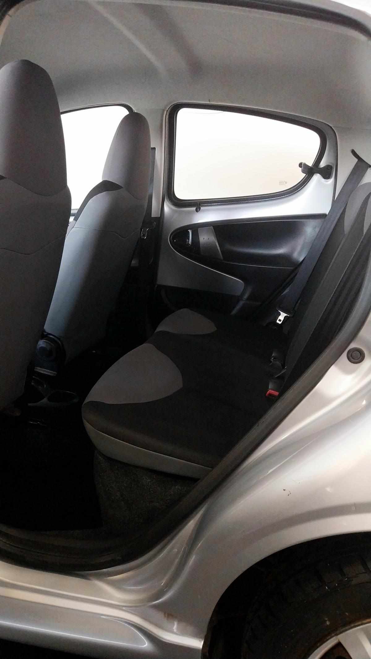 peugeot-107-1-0-2014-gasolina-998cc