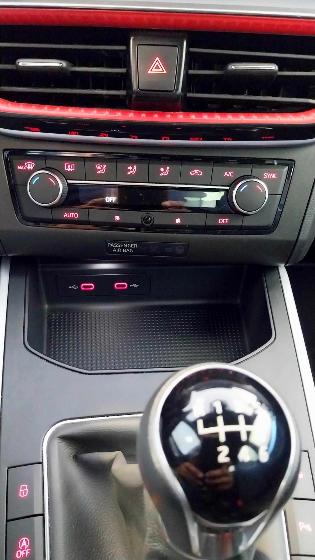 seat-arona-1-0-tsi-2022-gasolina-999cc