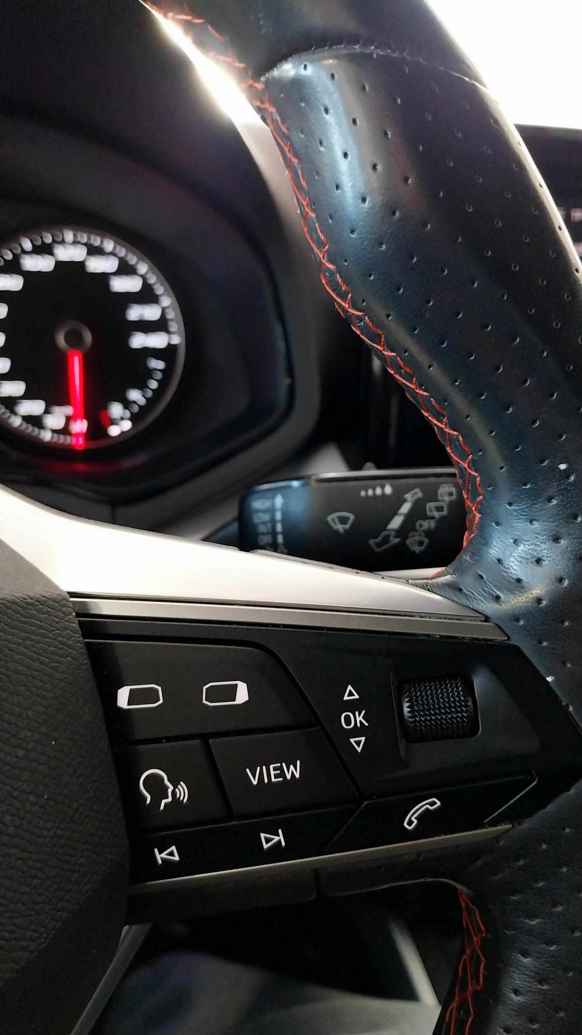 seat-arona-1-0-tsi-2022-gasolina-999cc