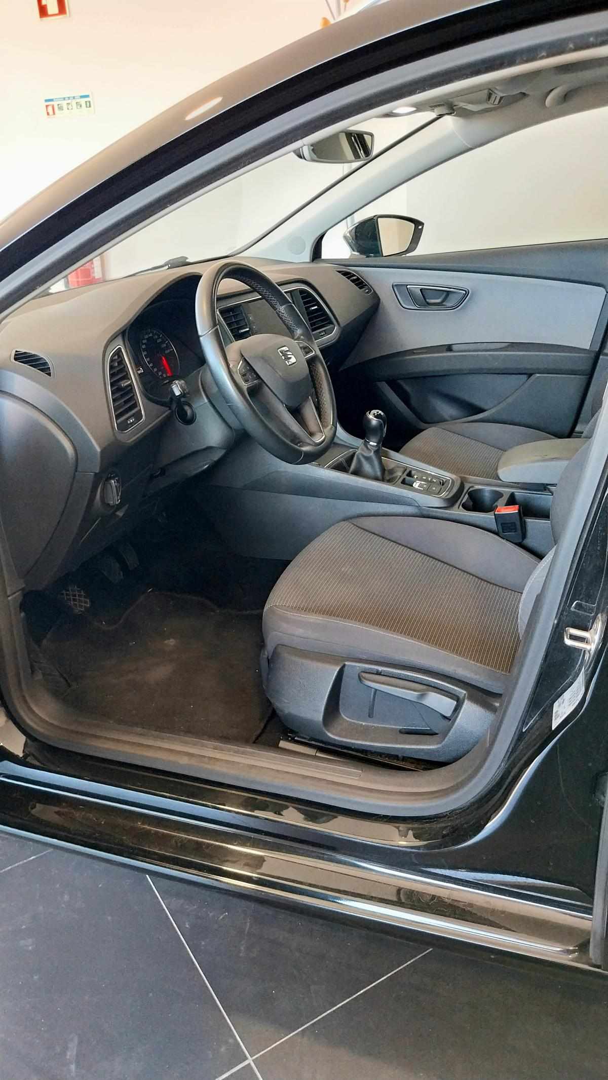 seat-leon-1-6-tdi-2020-diesel-1598cc