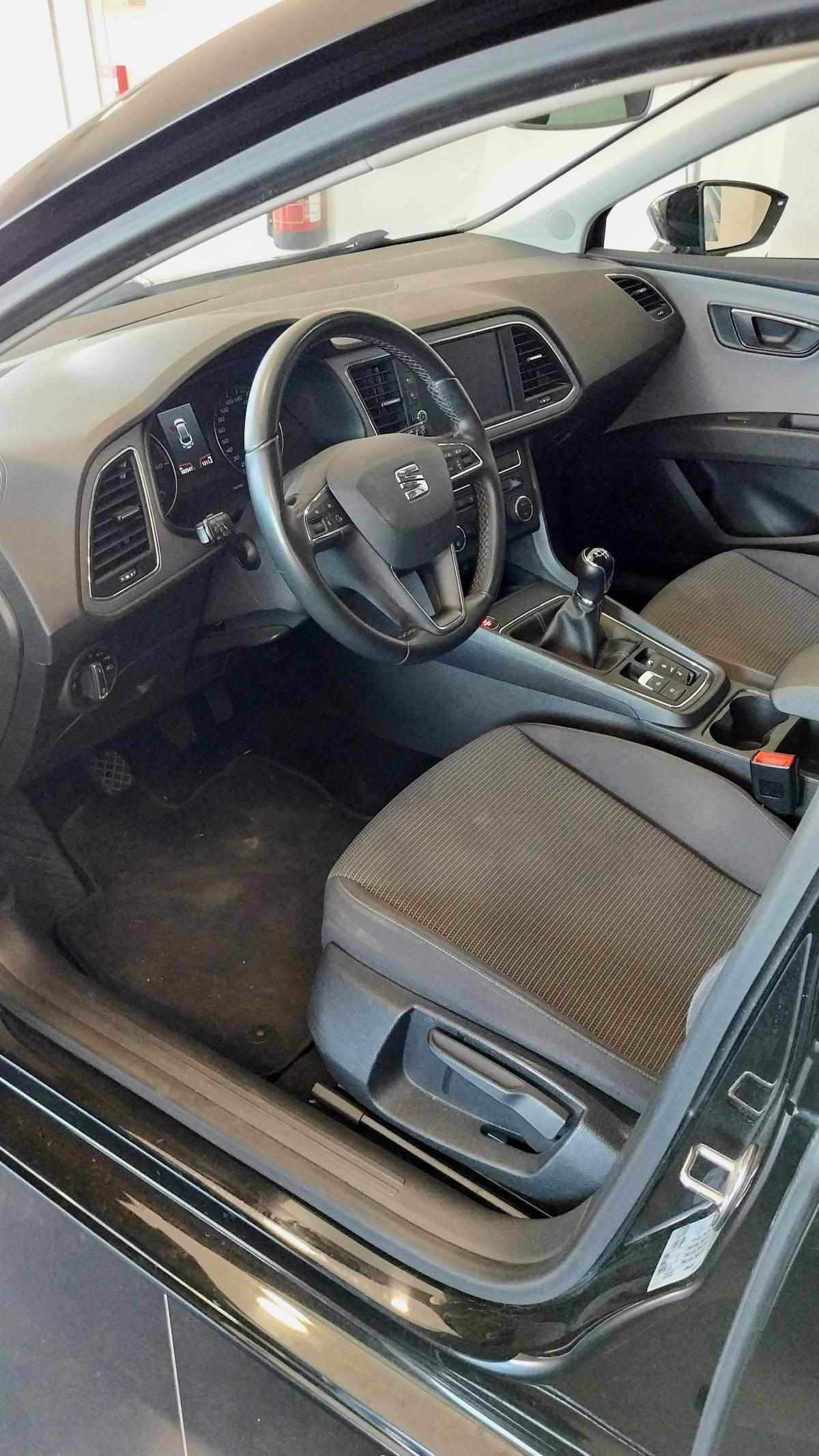 seat-leon-1-6-tdi-2020-diesel-1598cc