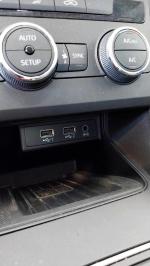 seat-leon-1-6-tdi-2020-diesel-1598cc