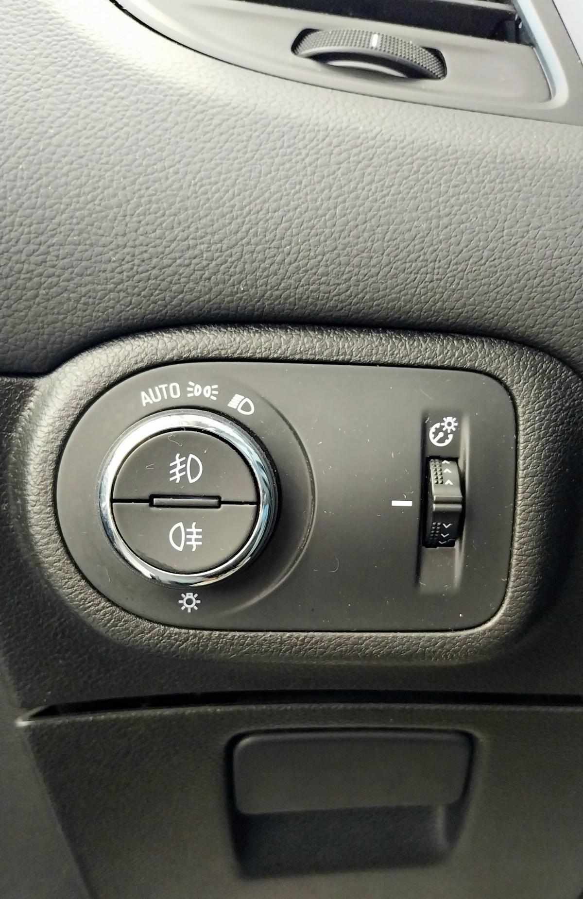 opel-zafira-2017-diesel-1598cc