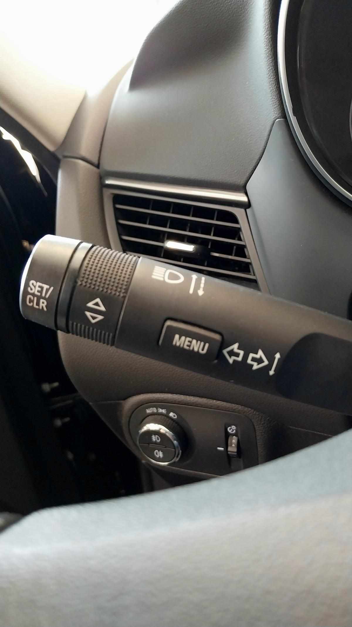 opel-zafira-2017-diesel-1598cc