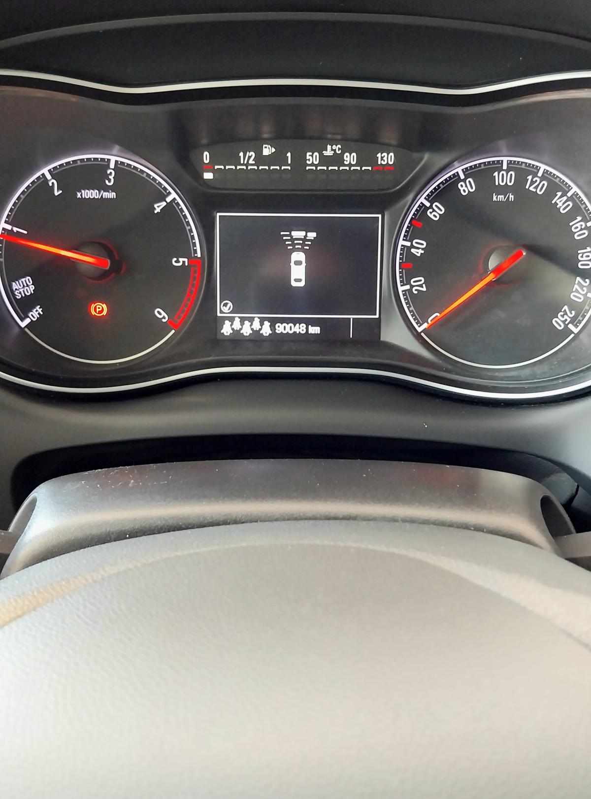 opel-zafira-2017-diesel-1598cc