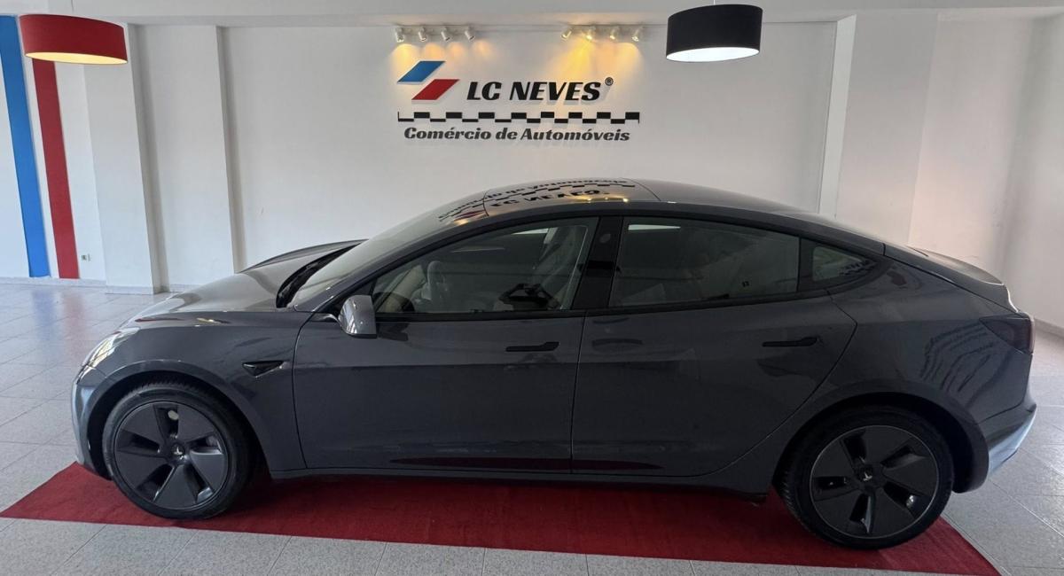 tesla-model-3-2022-eletrico-0cc