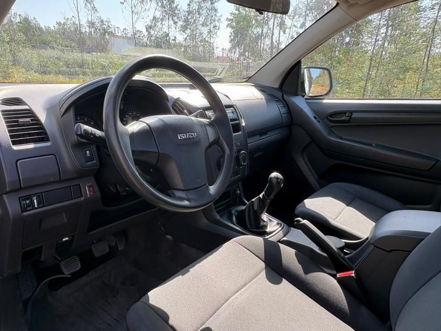isuzu-d-max-2016-diesel-2499cc