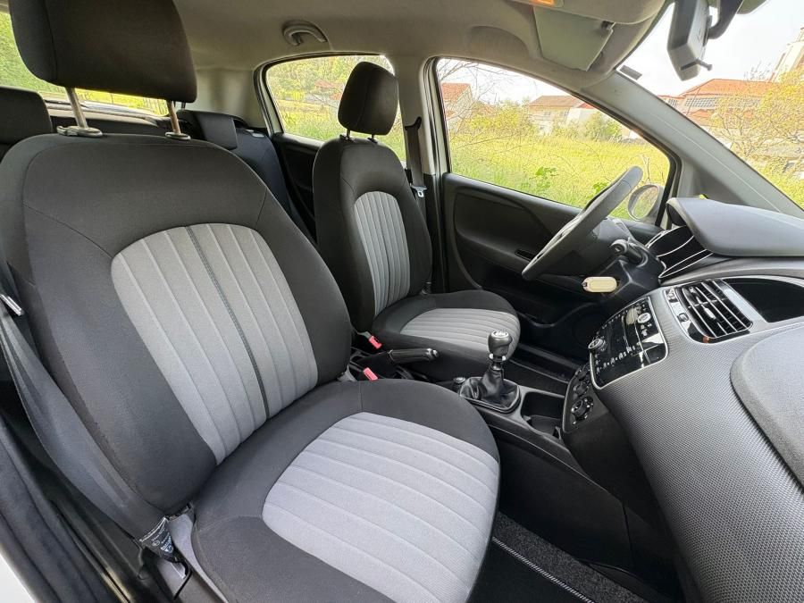 fiat-punto-2018-gasolina-1242cc