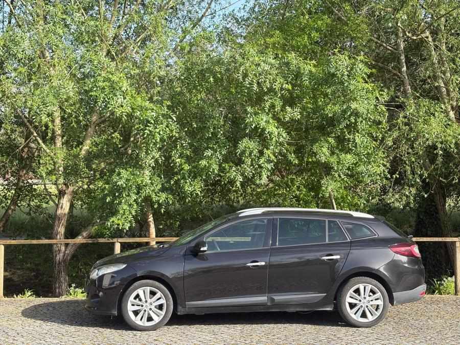 renault-megane-sport-tourer-2010-diesel-1461cc