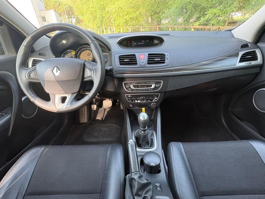 renault-megane-sport-tourer-2010-diesel-1461cc