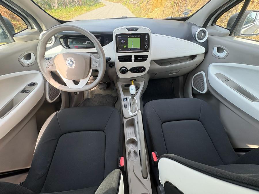 renault-zoe-2018-eletrico-0cc
