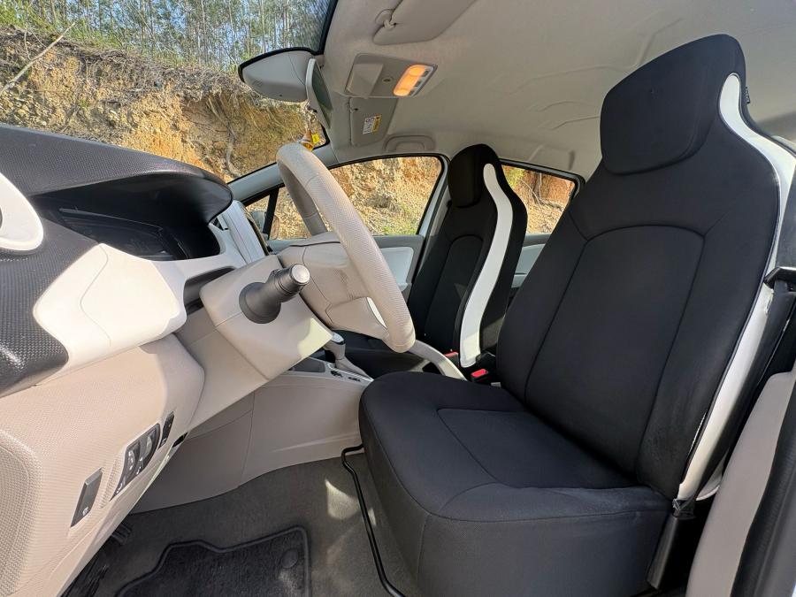 renault-zoe-2018-eletrico-0cc