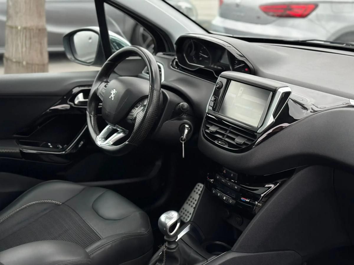 peugeot-208-2012-diesel-1560cc
