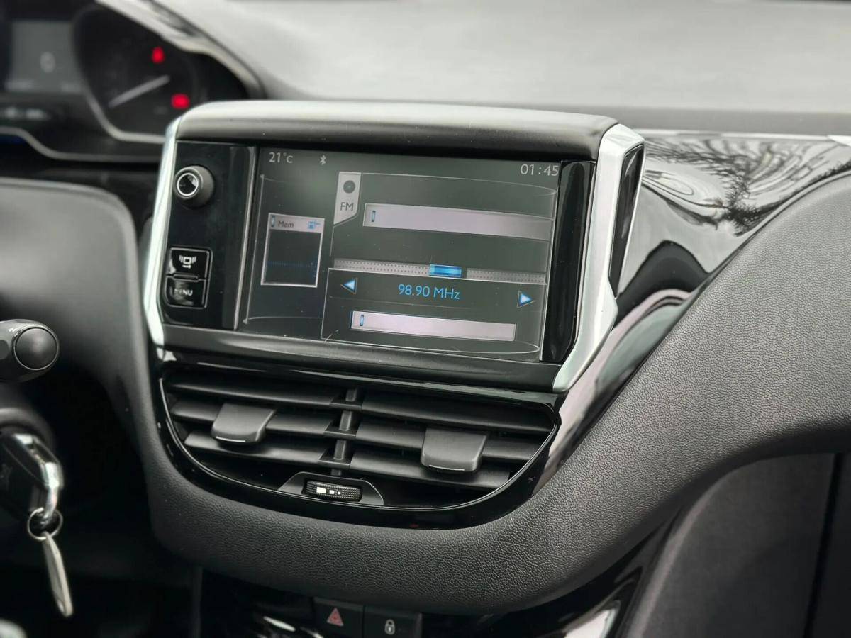 peugeot-208-2012-diesel-1560cc